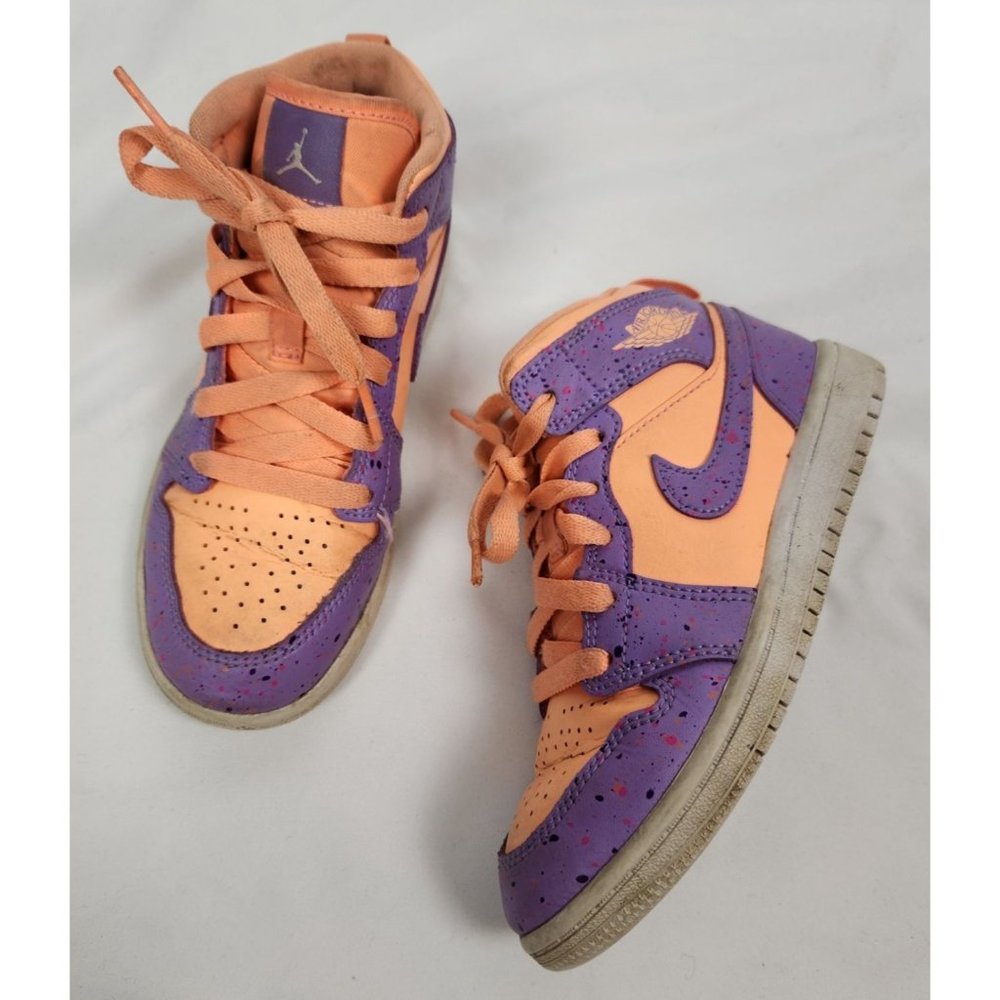 Kids Sz. 13c AIR JORDAN 1 MID SE (GS) "Orange Pulse / Atomic Violet"